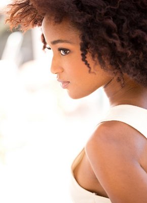 Негритянка с сочной попой и висячими сиськами